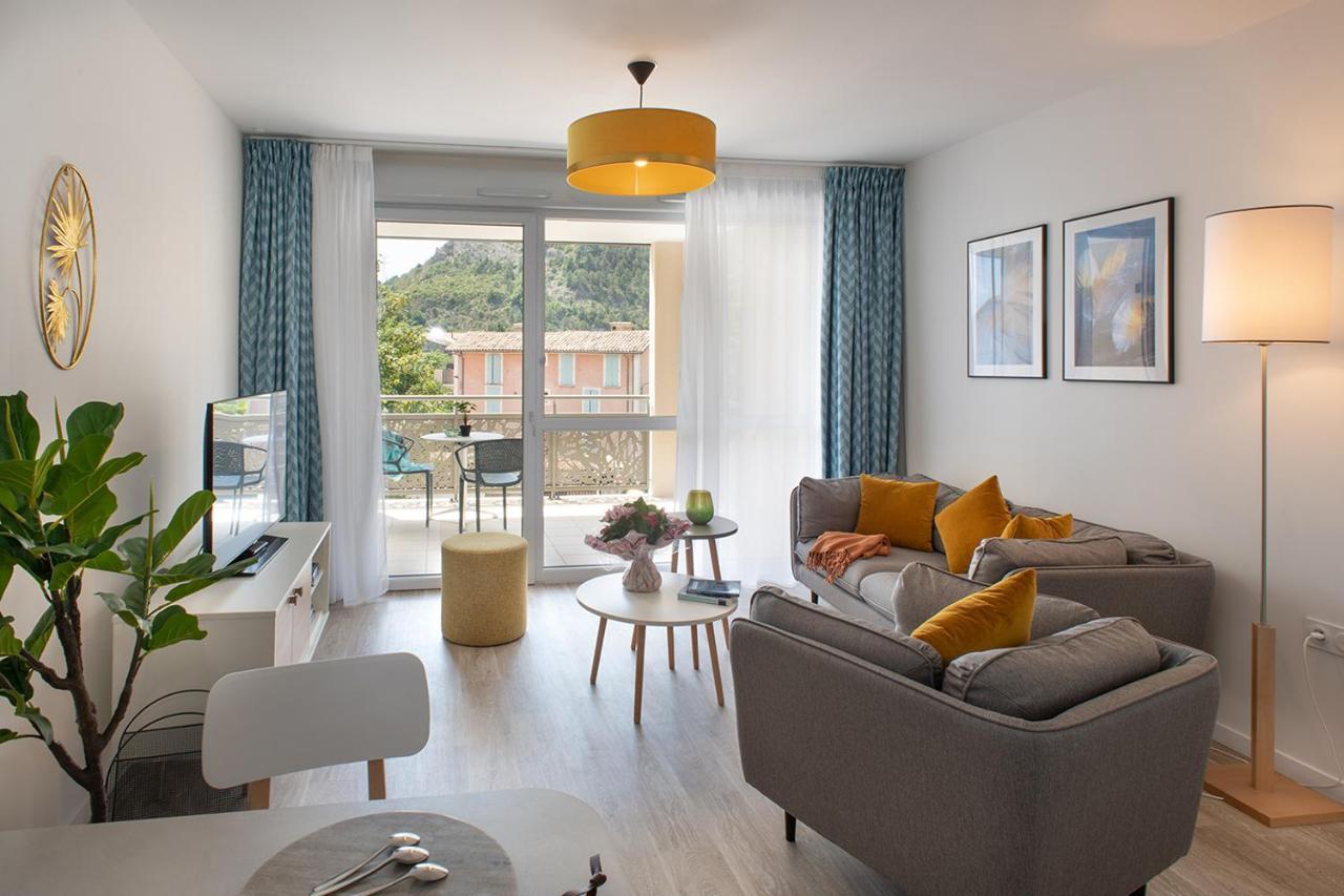 Résidence services seniors DOMITYS LES EAUX VIVES Digne-les-Bains Esterno foto