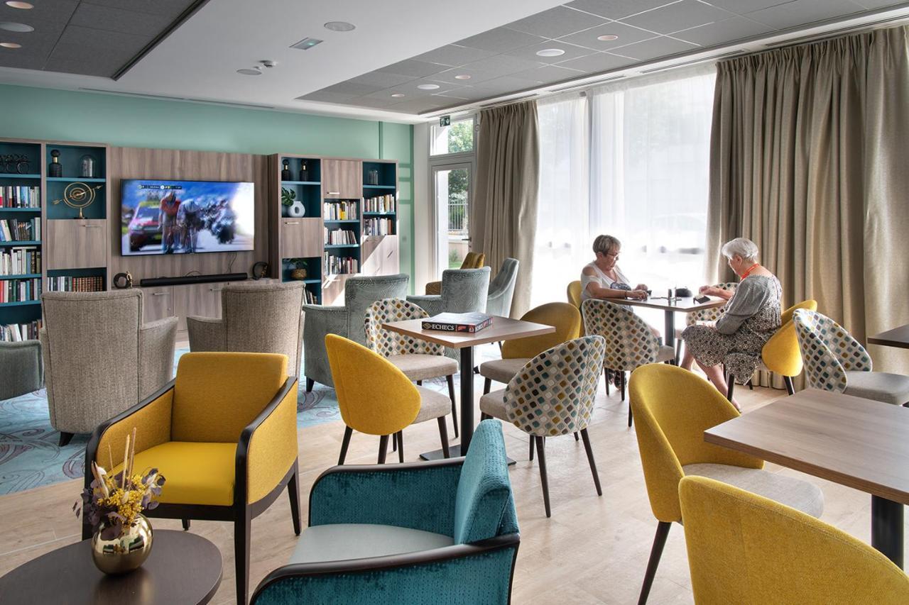 Résidence services seniors DOMITYS LES EAUX VIVES Digne-les-Bains Esterno foto