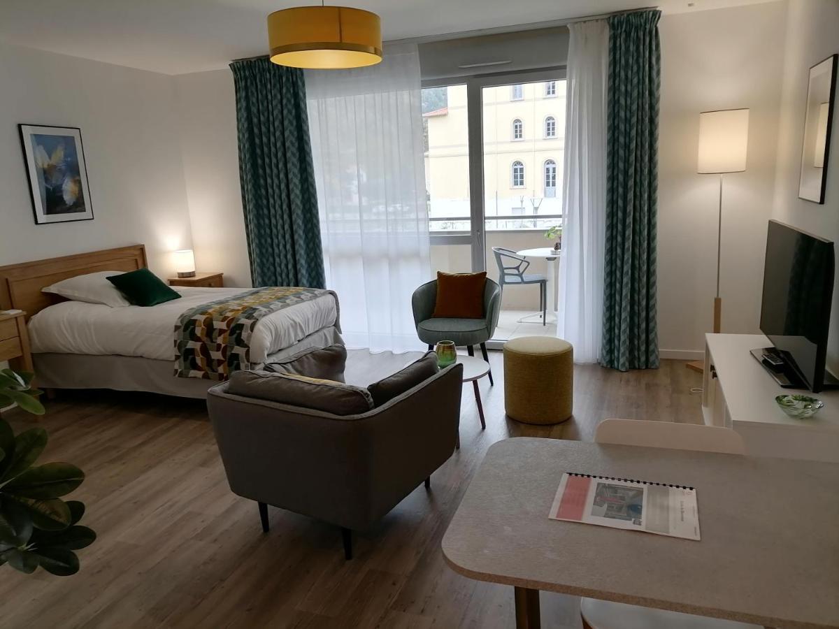 Résidence services seniors DOMITYS LES EAUX VIVES Digne-les-Bains Esterno foto