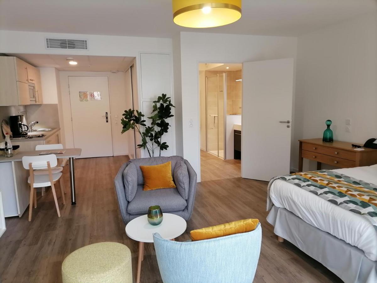 Résidence services seniors DOMITYS LES EAUX VIVES Digne-les-Bains Esterno foto